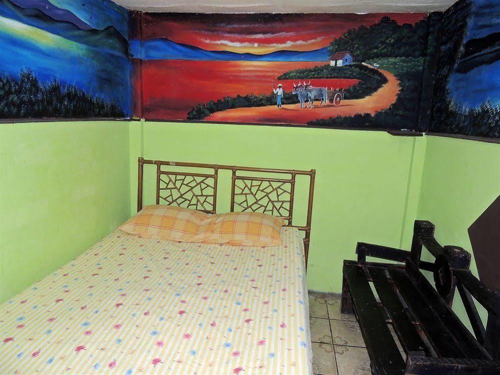 Hostal Del Este Santa Fe San José Extérieur photo